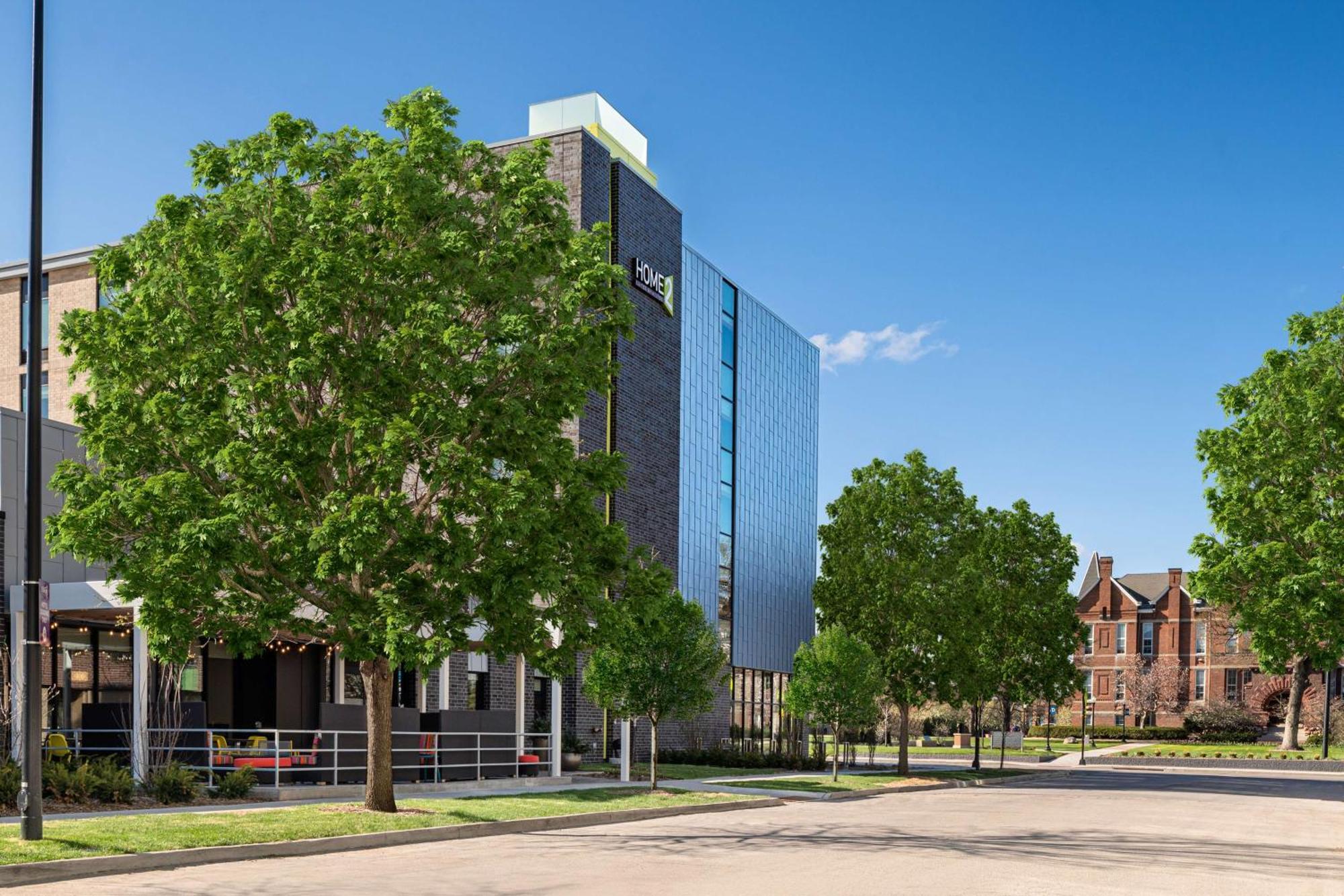 Home2 Suites By Hilton Des Moines At Drake University Екстериор снимка