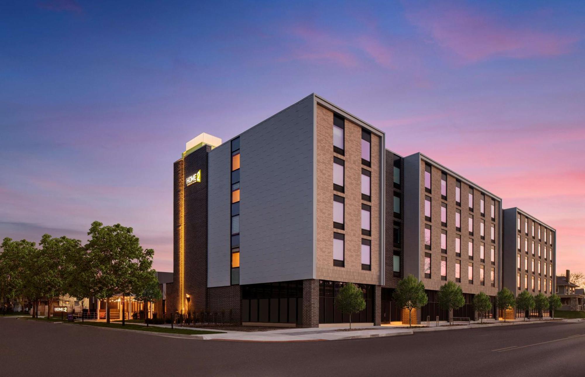 Home2 Suites By Hilton Des Moines At Drake University Екстериор снимка